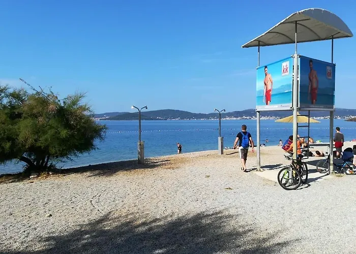 By The Sea - 15534 *